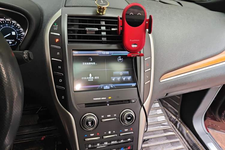 Used Lincoln MKC 2014 2.0T Two-Wheel-Drive Luxury Edition Audio And AC Panel