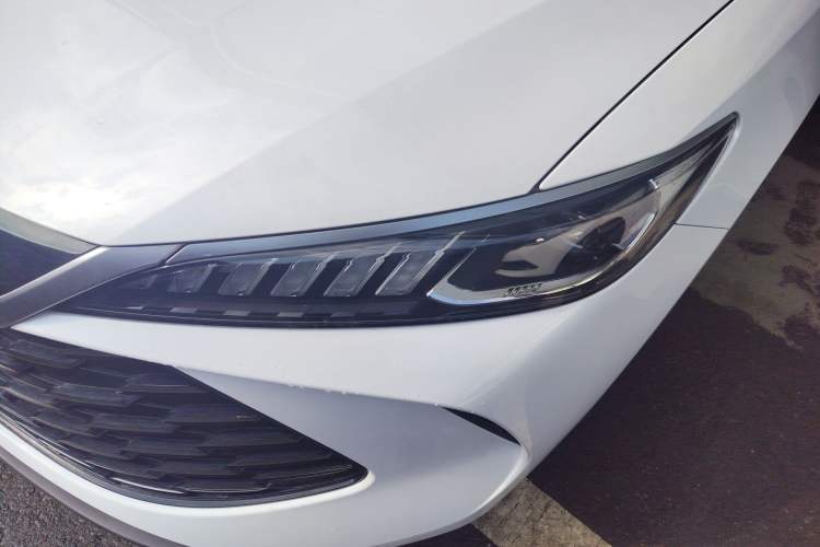 Used BYD Qin PLUS 2025 DM-i Smart Drive 55KM Leading Model
