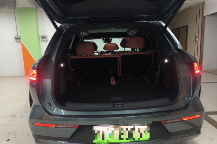 Used BYD Tang L 2025 DM 175KM Drone Player Edition