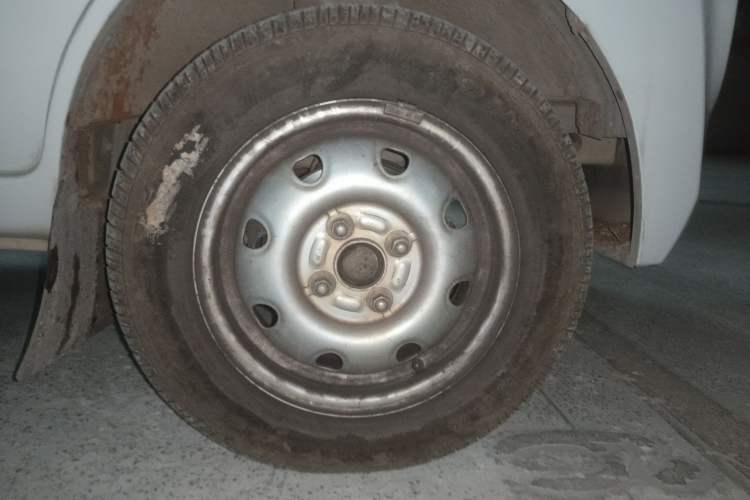 Used CHANGAN KAICHENG Star 2 2012 1.0L Base Version JL466Q9 Right Front Wheel Hub