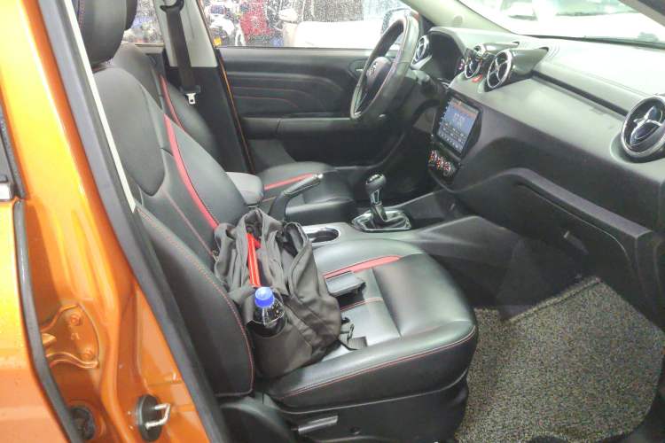 Used Soueast DX3 2016 1.5L Manual Luxury Edition
