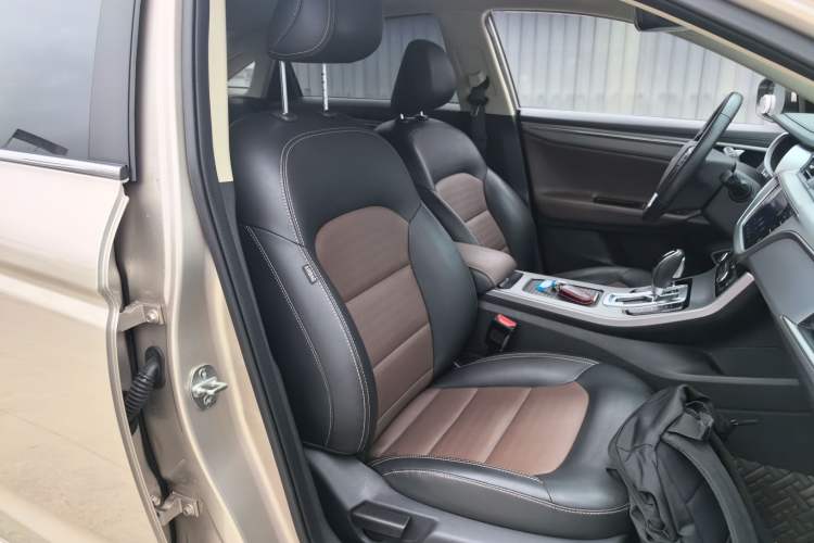 Used Geely Auto Emgrand GL 2018 1.4T DCT Prestige Smart Connectivity Version
