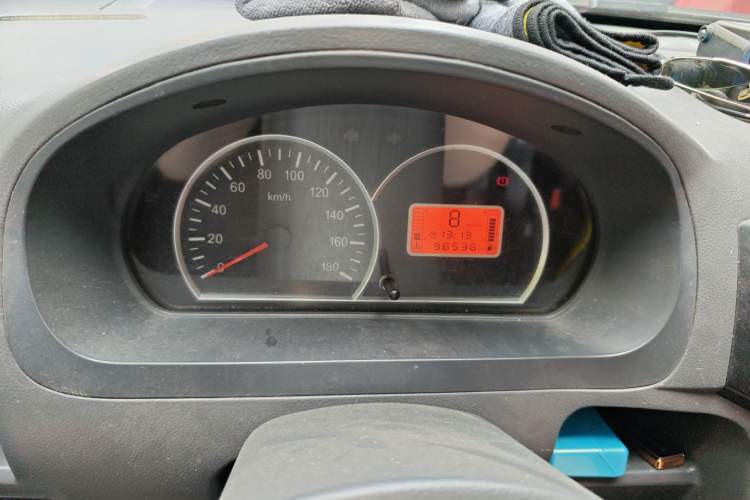 Used BAIC Weiwang 306 2011 1.3L base model 7 seats
