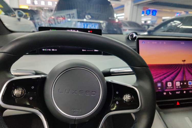 Used Hima Luxeed S7 2024 Max Gear Lever