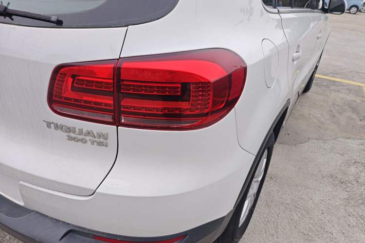 Used Volkswagen Tiguan L 2016 300TSI Automatic Two-Wheel Drive Trend Edition
