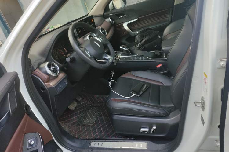 Used Wey VV5 2021 1.5T Two-Wheel Drive Smart Pioneer
