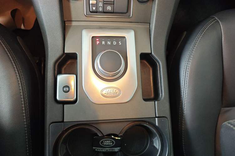 Used Land Rover Discovery 2015 3.0 SC V6 SE
