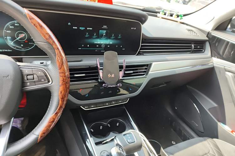Used Hongqi HS5 2019 2.0T Smart Connect Flagship All-Wheel-Drive Version

