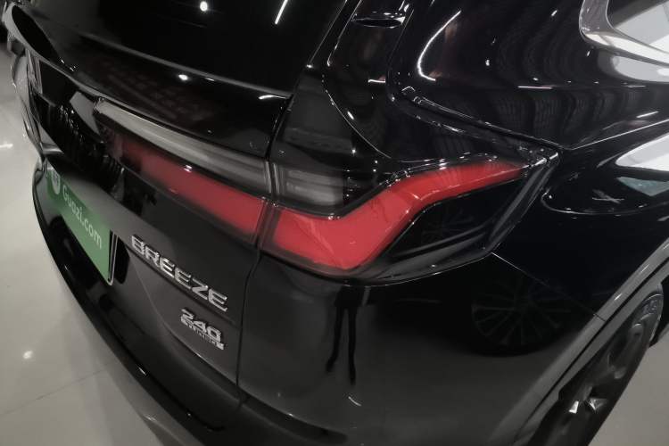 Used Honda Breeze 2023 240TURBO Two-Wheel-Drive Luxury Edition 5 Seats