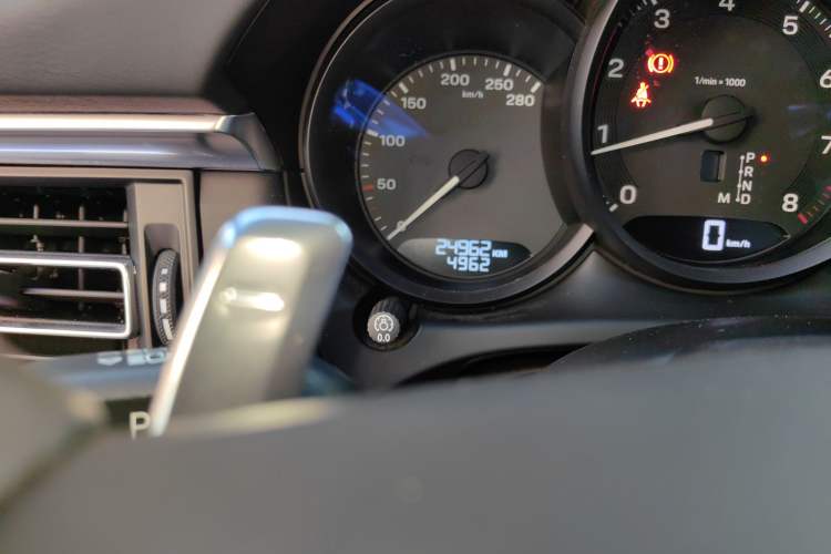 Used Porsche Macan 2022 Macan T 2.0T