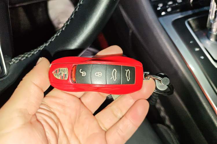 Used Porsche 718 2016 Cayman 2.0T