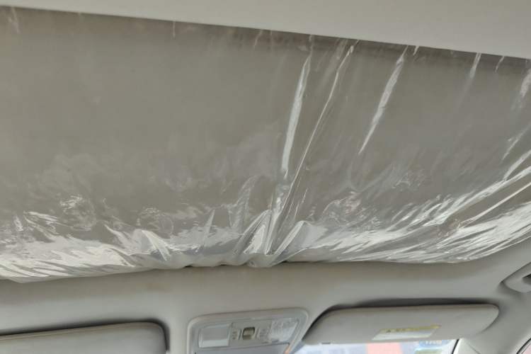 Used HYOSOW S6 2016 1.5T Manual Leading Model Headliner