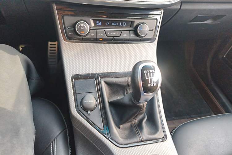 Used Geely Auto Emgrand GS 2016 Sports Edition 1.8L Manual LingShang Model
