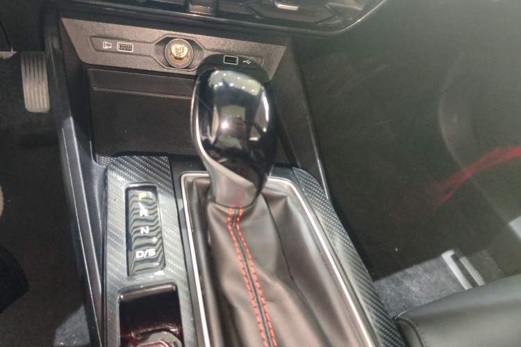 Used MG 5 2022 180 DVVT CVT Youth Style Edition