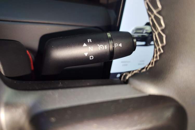 Used iCAR V23 2025 401 Two-Wheel Drive Intelligent Driving Version Gear Lever