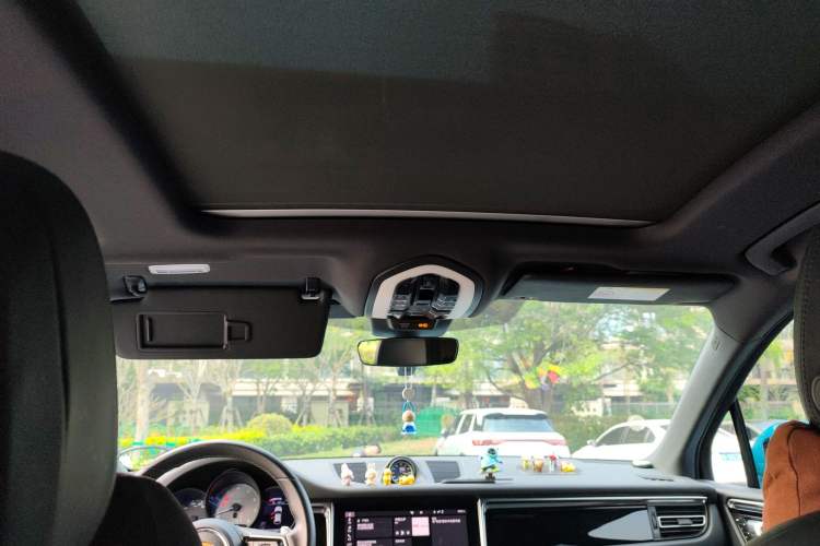 Used Porsche Macan 2022 Macan S 2.9T Headliner