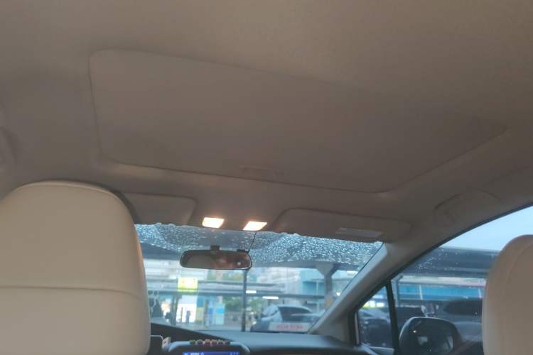 Used Honda Jade 2016 1.8L Automatic Comfort Elite Version 5 Seats