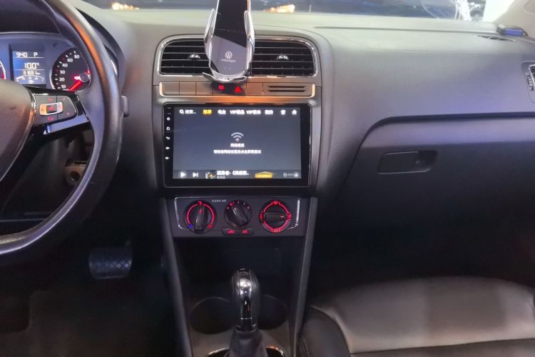 Used Volkswagen Polo 2016 1.6L Automatic Comfort Model
