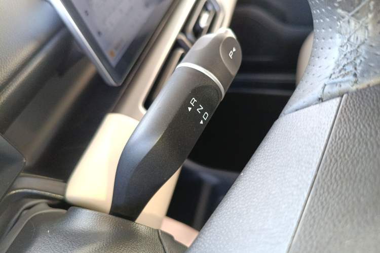 Used Wuling Bingo PLUS 2024 330 km Range Five-Seater Version