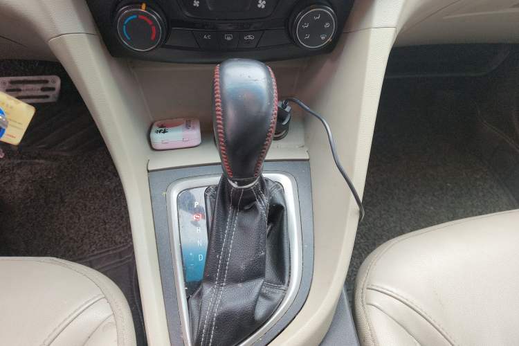 Used Buick GT 2016 15N Automatic Elite Edition Gear Lever