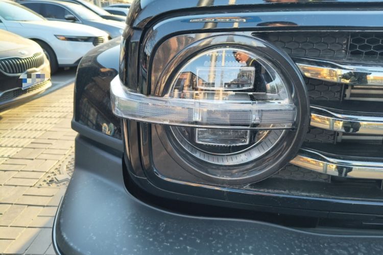 Used Tank 300 2023 City Edition 2.0T—Stylish as Ever Right Front Headlight