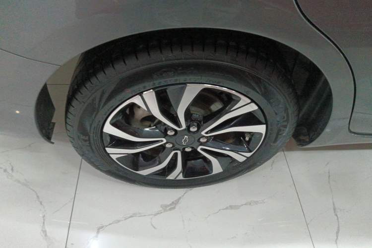 Used Chevrolet Monza 2019 RS 330T Automatic Comfort Edition China VI Standard Right Rear Wheel Hub