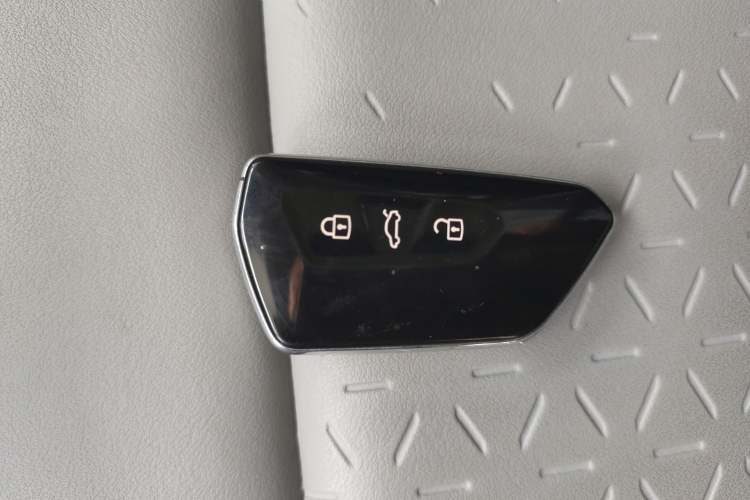 Used Volkswagen ID.7 VIZZION 2024 AIR model
