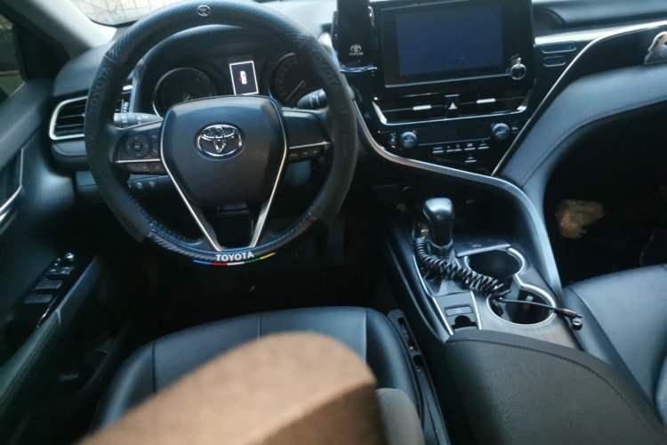 Used Toyota Camry 2023 2.0GVP Premier Edition Steering Wheel