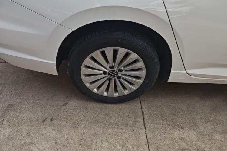 Used Volkswagen Lavida 2021 1.5L Automatic Comfort Edition