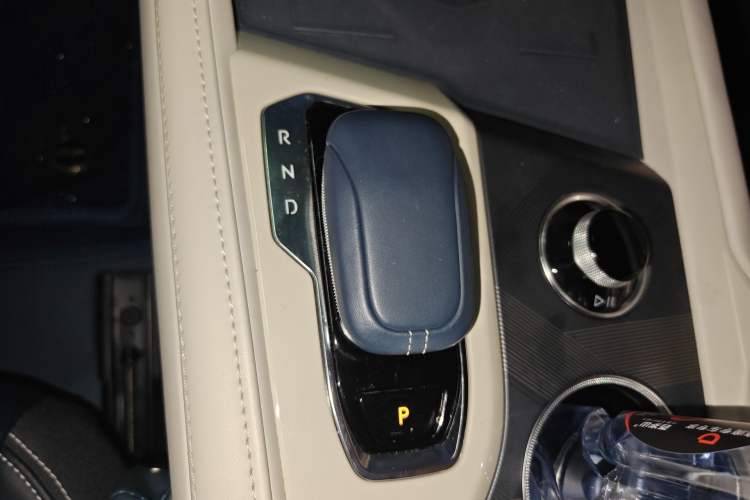 Used Zeekr 001 2023 WE Edition 100 kWh Gear Lever