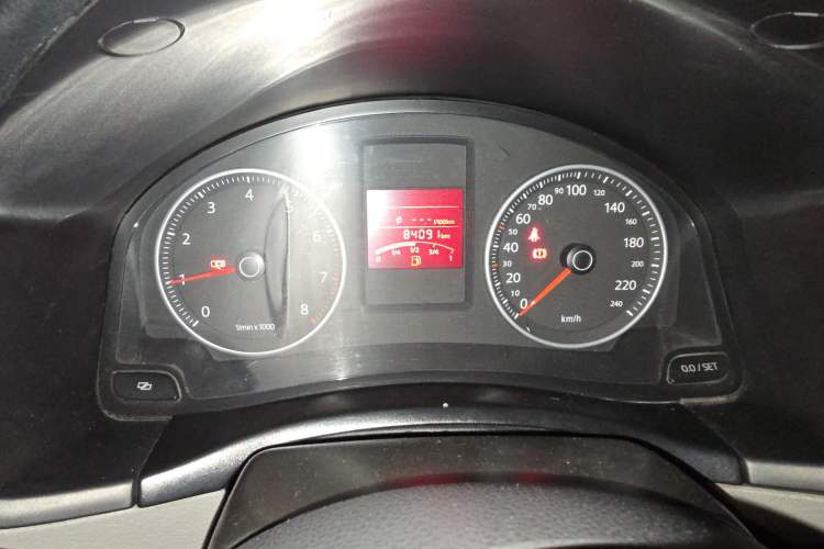 Used Volkswagen Bora 2012 1.6L Manual Fashion Edition
