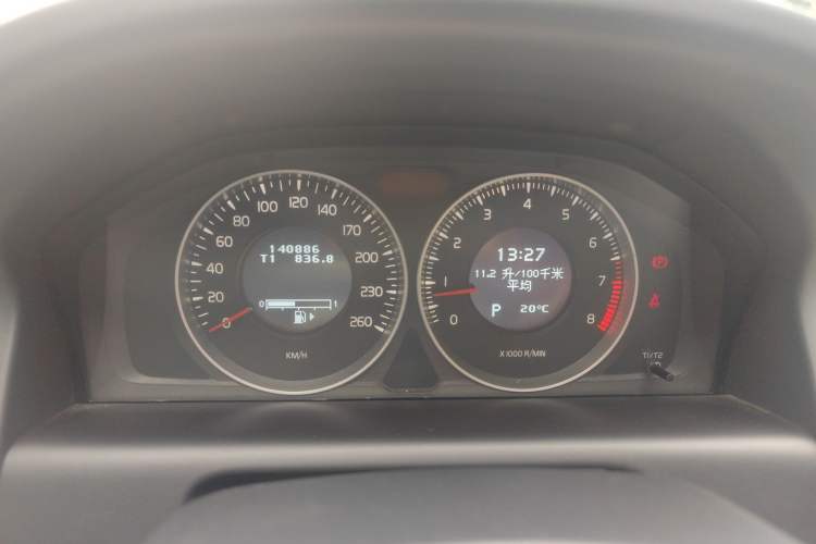 Used Volvo XC60 2013 T5 Comfort Edition Instrument Cluster