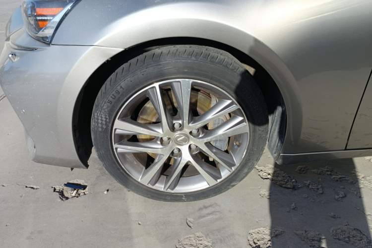 Used Lexus IS 2017 300 Leading Edition
