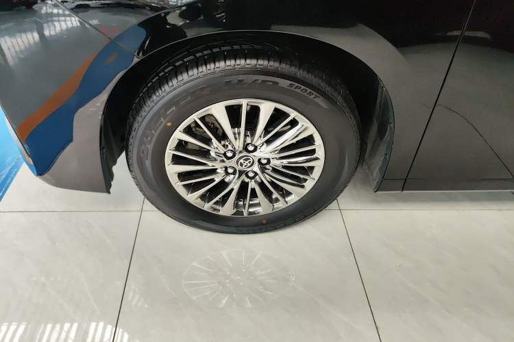 Used Toyota Alphard 2021 Dual-Engine 2.5L Prestige Edition Left Front Wheel Hub