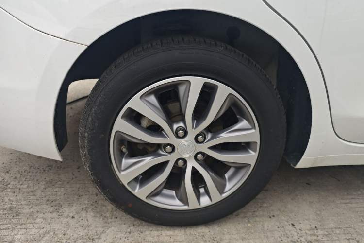 Used Buick GT 2019 18T Automatic Connected Elite Model China VI Standard Exterior 5