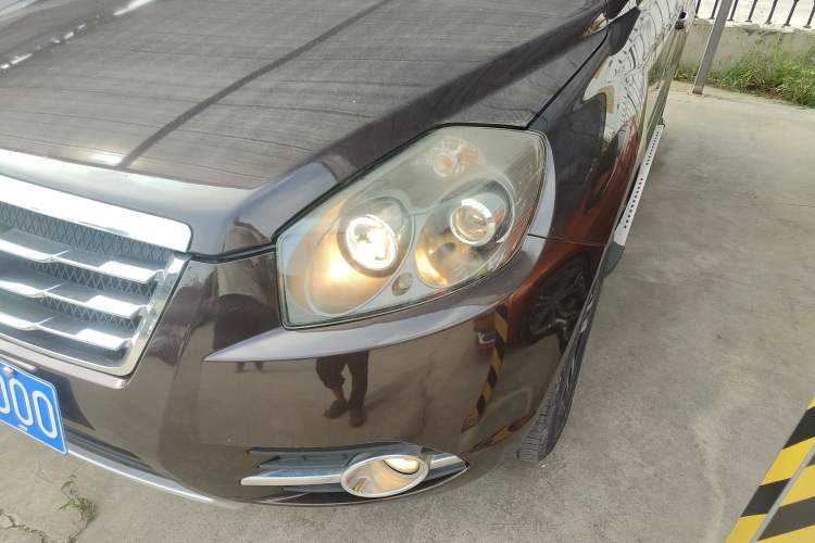 Used Geely Auto GX7 2015 Sports Edition 2.0L Automatic Luxury Upgrade Version China V Standard
