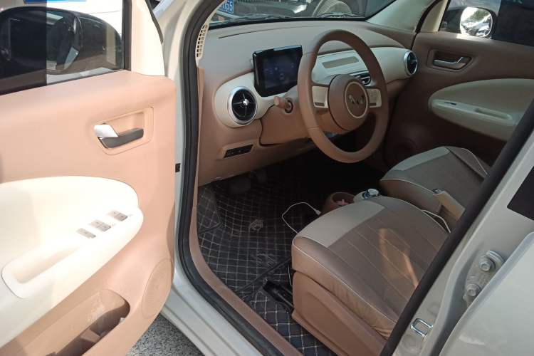 Used Wuling Hongguang MINIEV 2025 Four-Door Version Advanced Edition
