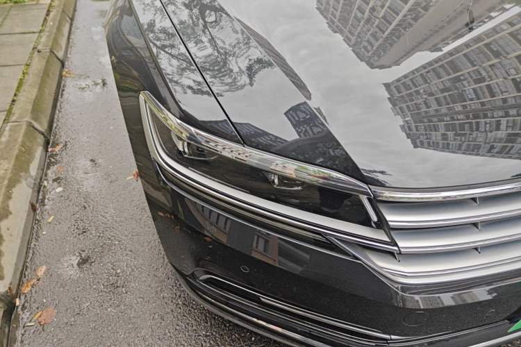 Used Volkswagen Phideon 2019 380TSI Two-Wheel Drive Business Edition China V Standard Exterior 3