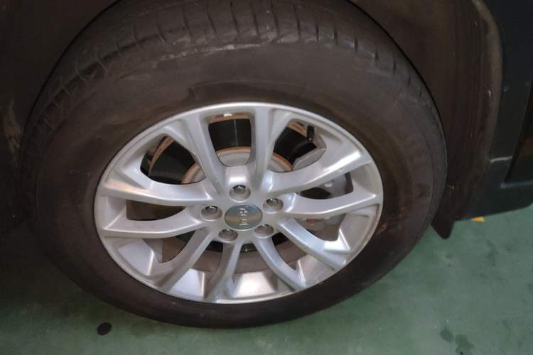 Used Jeep Cherokee 2019 2.0T Two-Wheel Drive Smart Enjoyment Version China V
