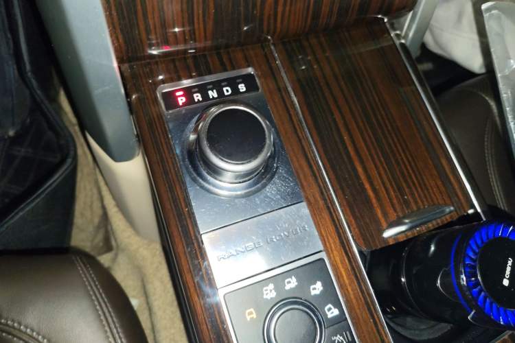 Used Land Rover Range 2014 Revised 3.0 SC V6 Vogue
