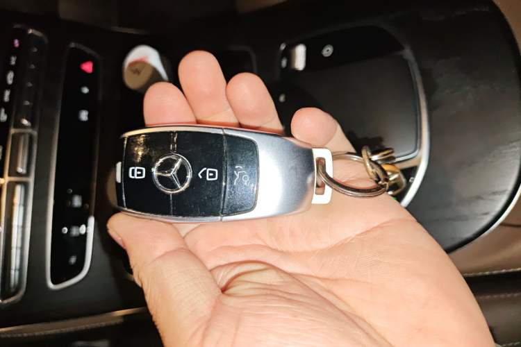 Used Mercedes-Benz E-Class 2023 Restyled E 300 L Sporty and Stylish Edition
