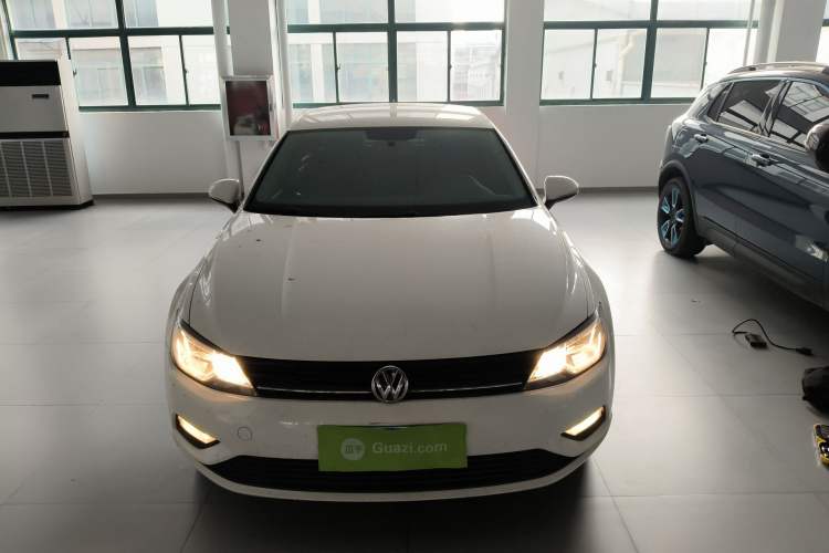 Used Volkswagen Lamando 2017 230TSI Manual Trend Edition

