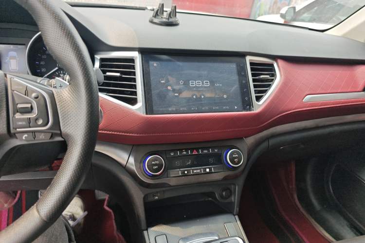 Used Haval H6 Coupe 2020 SmartConnect Edition 1.5T Automatic Two-Wheel Drive Luxury SmartConnect Model Audio And AC Panel