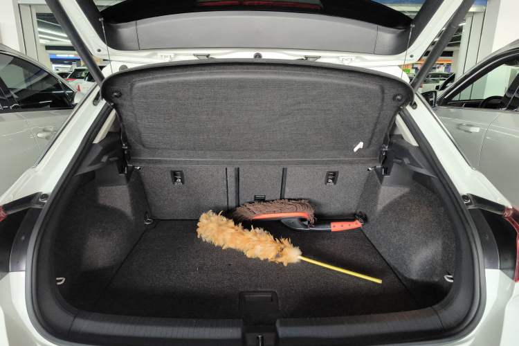 Used Volkswagen T-ROC 2020 280TSI DSG Two-Wheel Drive Comfort Version
