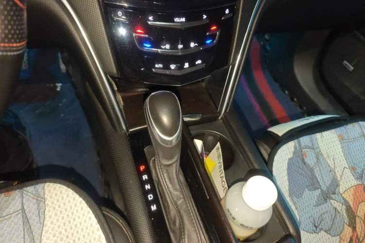 Used Cadillac XTS 2018 28T Tech Edition Gear Lever