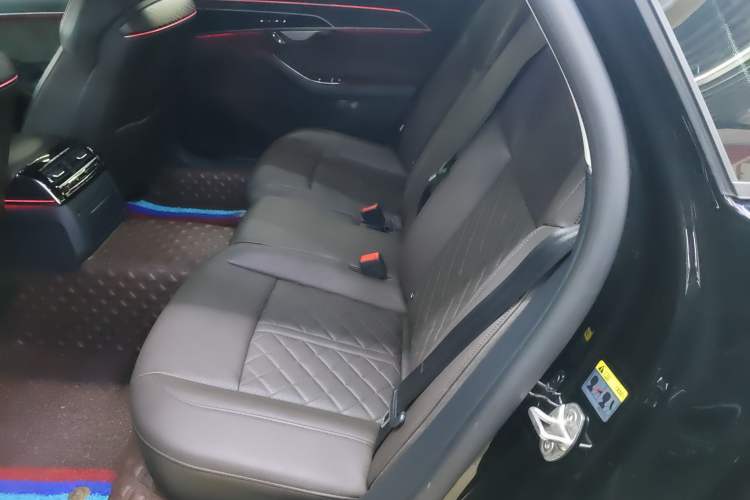 Used Audi A8 2022 A8L 50 TFSI quattro Comfort Edition Collector's Model
