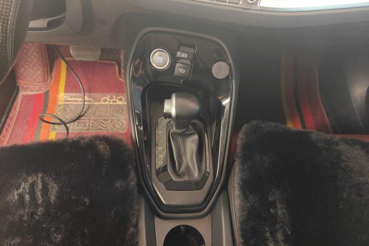 Used Haval H2s 2018 Blue Label 1.5T Dual-Clutch Fashion Edition