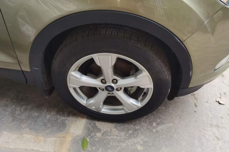 Used Ford Kuga 2017 EcoBoost 180 Two-Wheel-Drive Platinum Edition