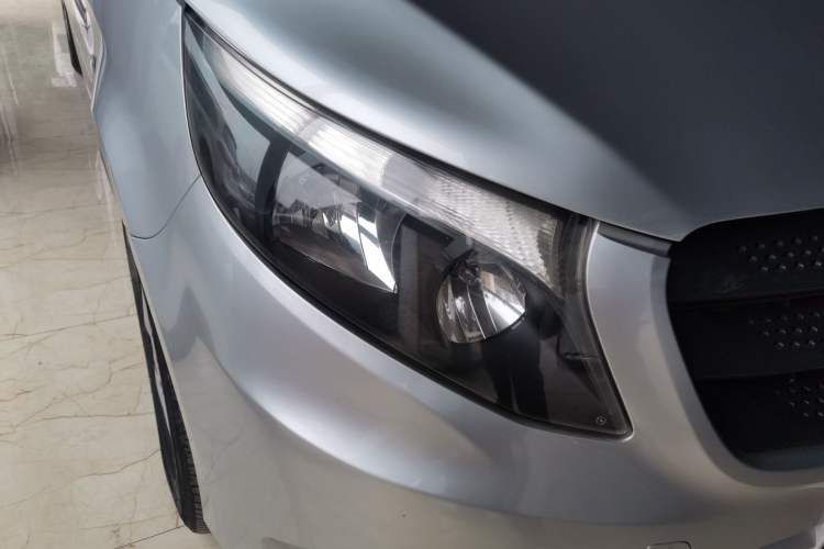 Used Mercedes-Benz Vito 2016 2.0T Elite Version 9-seater Right Front Headlight