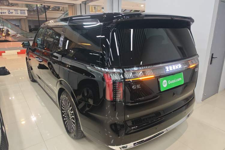 Used Zeekr 009 2024 7-Seater Walk-Through Version Four-Wheel Drive 108 kWh
